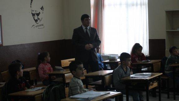 Okul Ziyaretleri Kapsamında İlçe Milli Eğitim Müdürümüz Mehmet Ali YILDIZ ve Şube Müdürlerimiz Sakaören İlkokulunu Ziyaret Etti